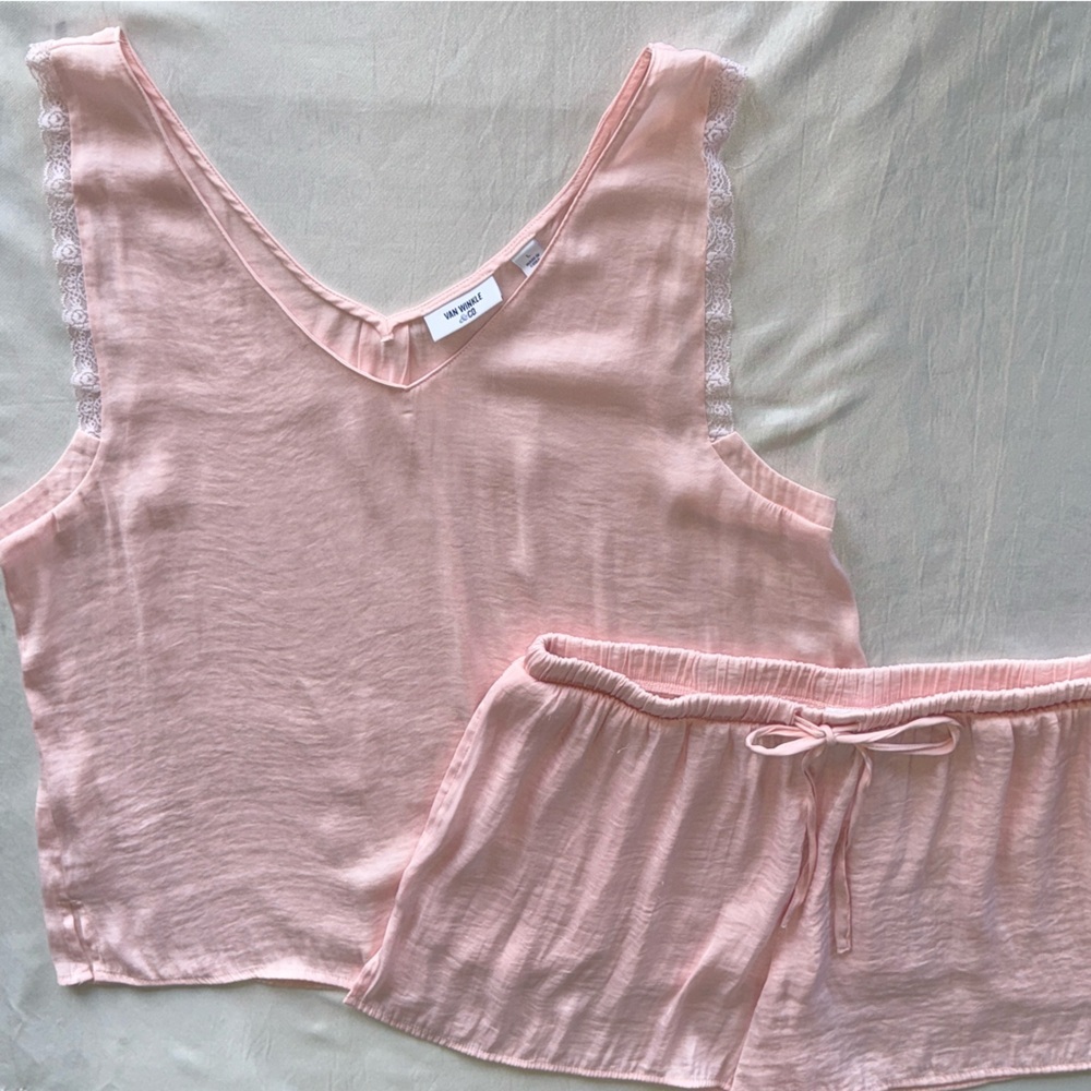 Van Winkle Co. Matte Silk Pink Pajama Set V-Neck & Drawstring Shorts Lacey Sz L - Picture 13 of 14